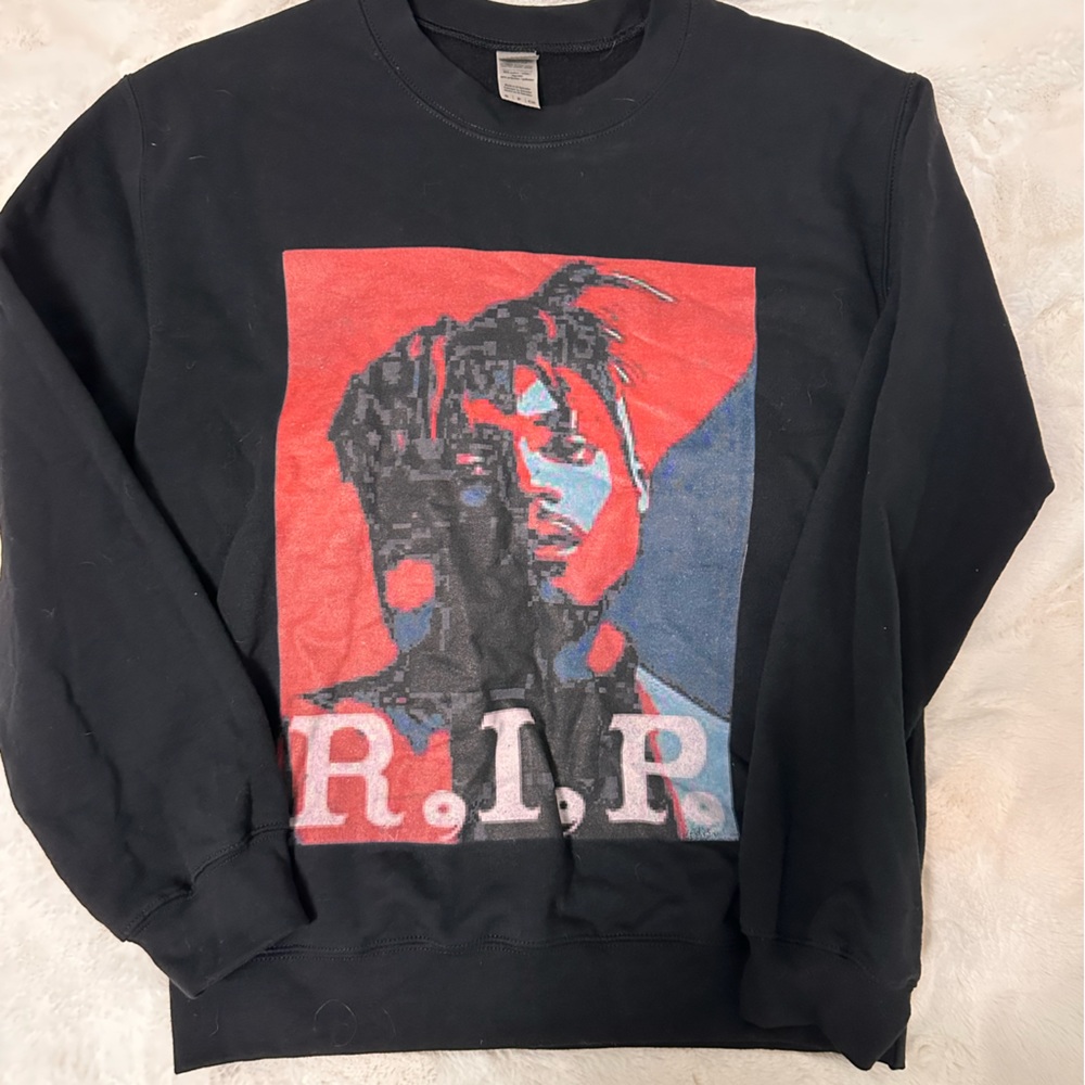 Juiceworld RIP sweatshirt. Size small.